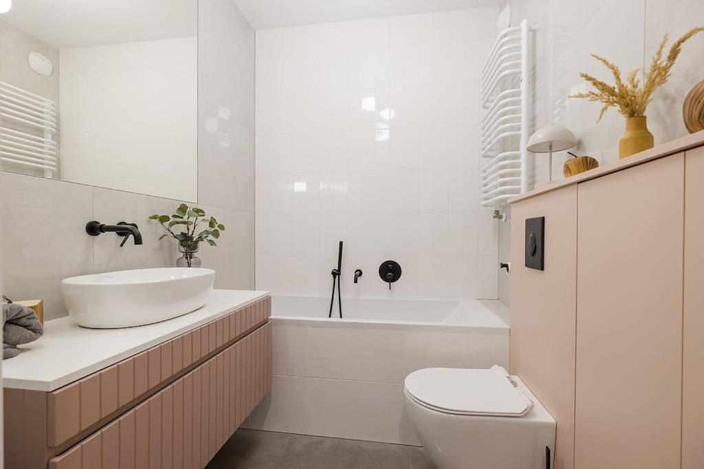 Superapart Klobucka Apt345 Warszawa Zewnętrze zdjęcie